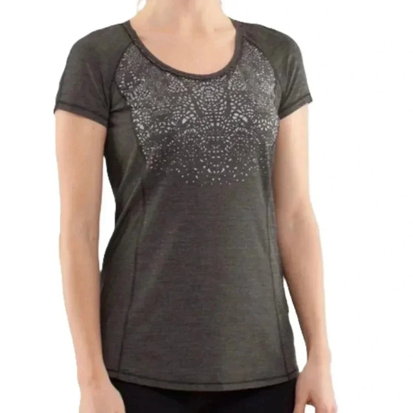LULULEMON Black Dark Grey Ruffle Run: Wild Short  Sleeve Tech Tee Size 12 - Picture 1 of 14